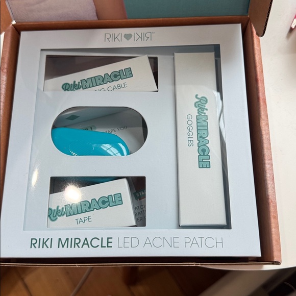 LED Acne Patch - Picture 2 of 2